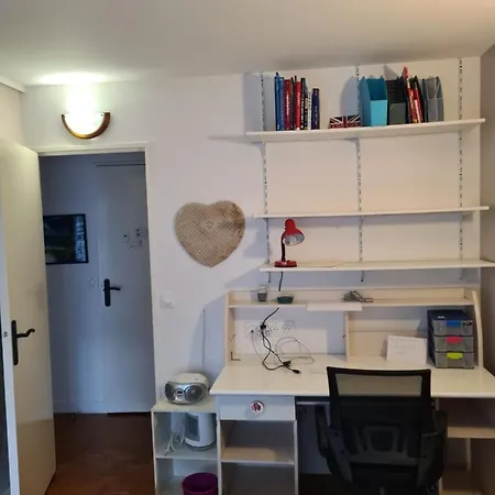 De 11 M2 Avec Balcon París